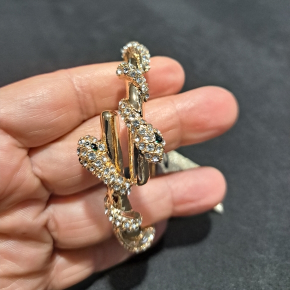 61) NATASHA SNAKE BRACELET - Picture 2 of 5